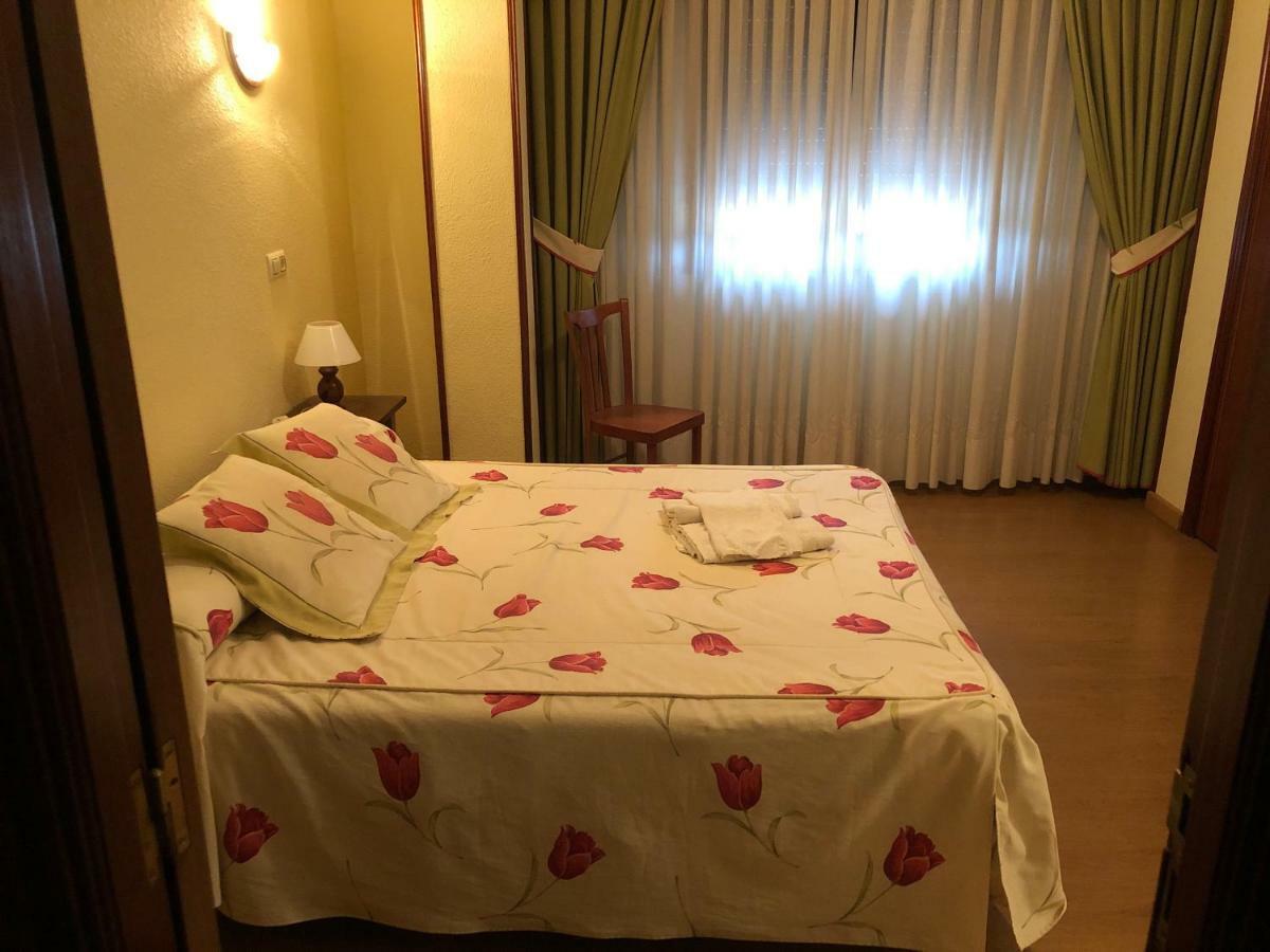 Hostal El Escudo Cilleruelo de Bezana Zewnętrze zdjęcie