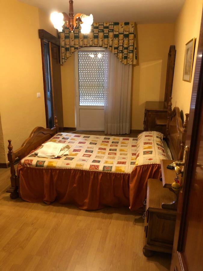 Hostal El Escudo Cilleruelo de Bezana Zewnętrze zdjęcie
