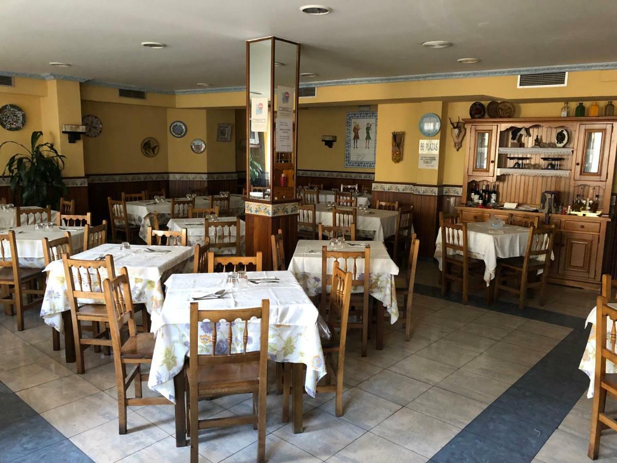 Hostal El Escudo Cilleruelo de Bezana Zewnętrze zdjęcie